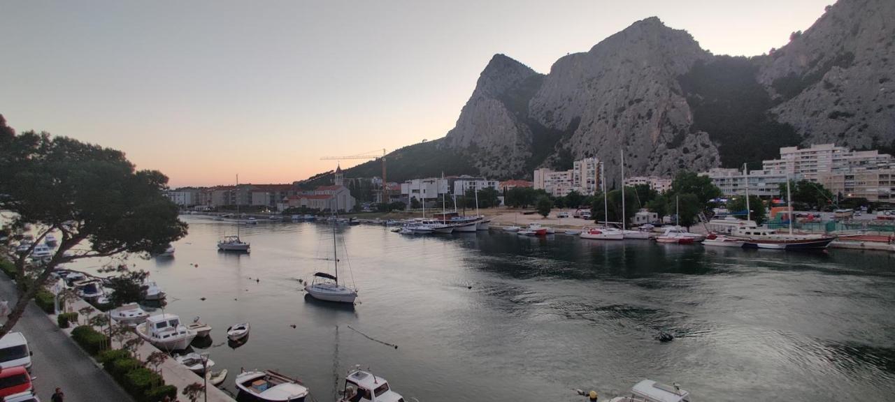 Barakokula Lägenhet Omiš Exteriör bild